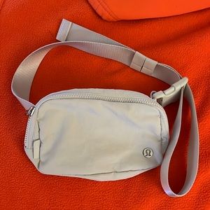 Lululemon Everywhere Belt Bag 1L NWOT